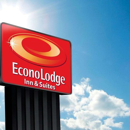 Econo Lodge Inn & Suites Yuma I-8 מראה חיצוני תמונה