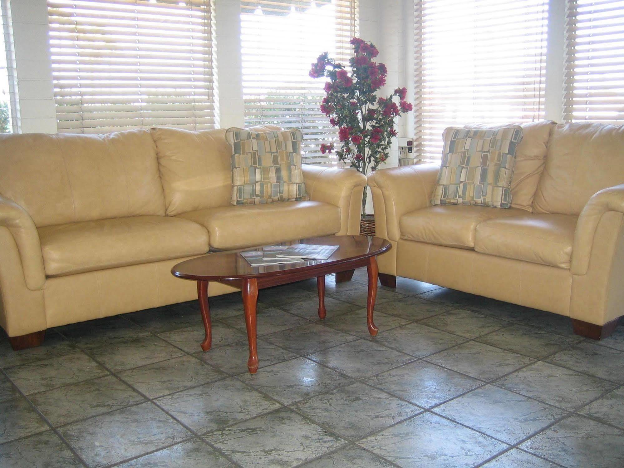 Econo Lodge Inn & Suites Yuma I-8 מראה חיצוני תמונה