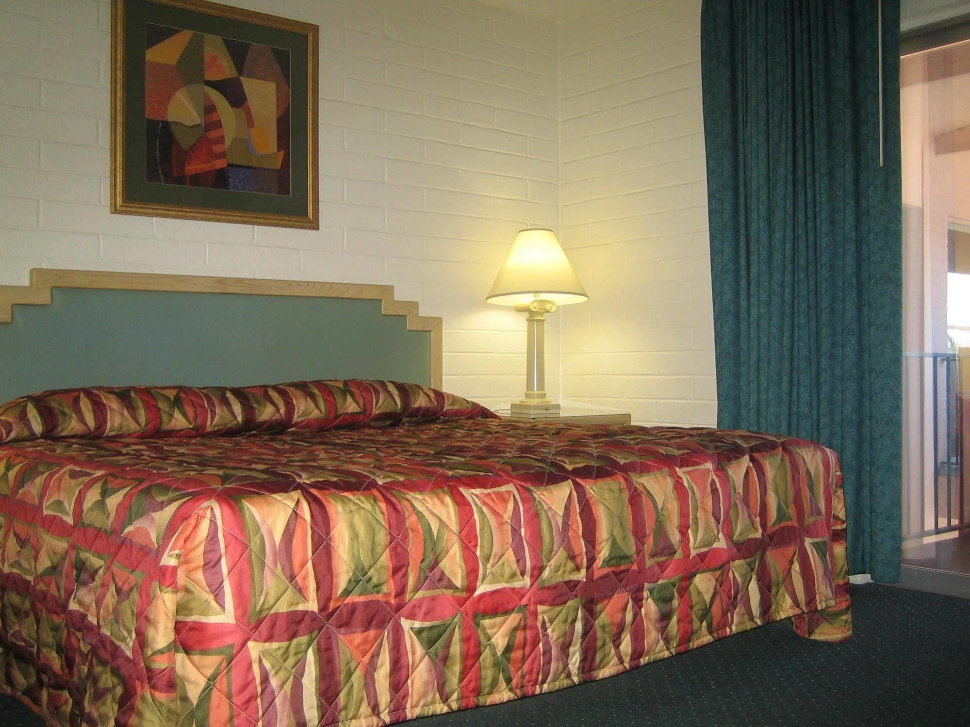 Econo Lodge Inn & Suites Yuma I-8 חדר תמונה
