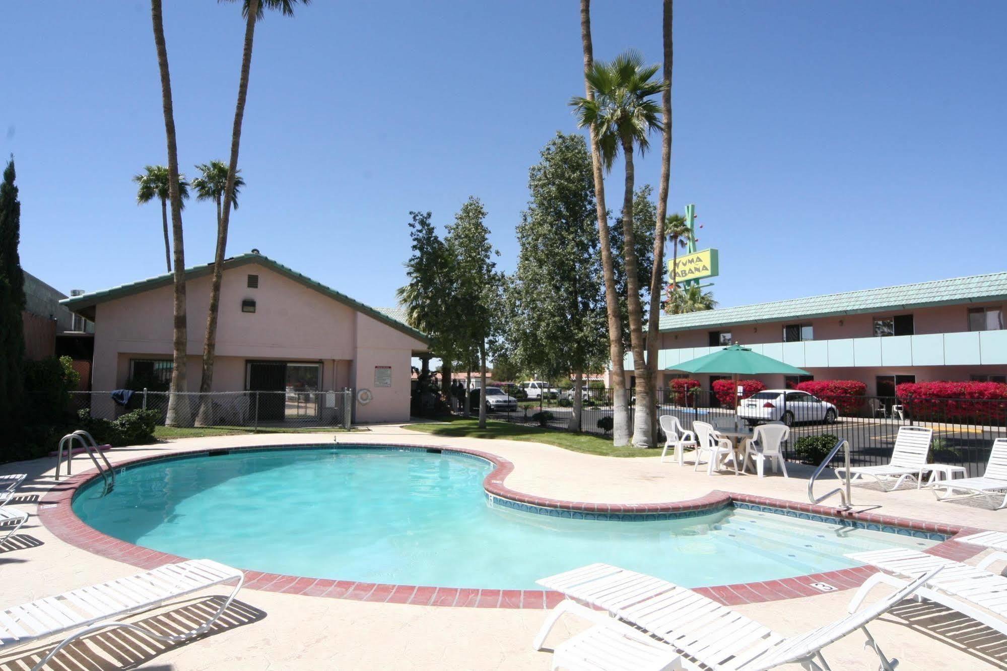 Econo Lodge Inn & Suites Yuma I-8 מראה חיצוני תמונה